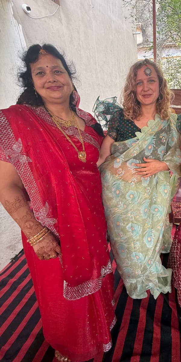 Melissa in a traditional Indian saree with Shikha's mother